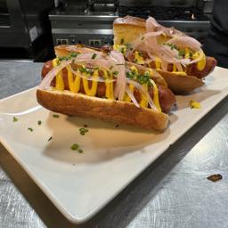 MINI BRIOCHE DE CHORIZO A LA BRASA