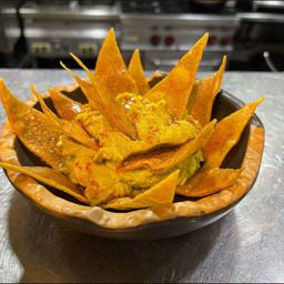 HUMUS DE AGUACATE CON CHIPS DE MAIZ