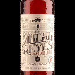 Licor ancho Reyes