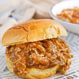 PULLED CHICKEN 