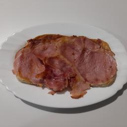 Lacón con mojo picón 