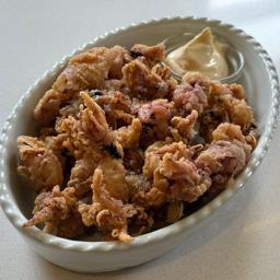 Puntilla frita con mayonesa de miso y lima