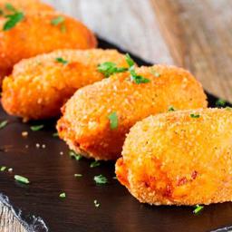 Croquetas de la casa