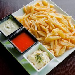 Patatas 3 salsas