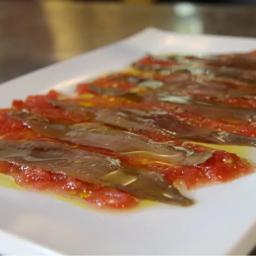 Anchoas Con Tomate