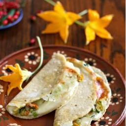 Quesadillas de flor de calabaza (2)