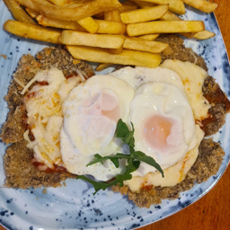 Milanesa Suprema con Mozzarella y Huevo  
