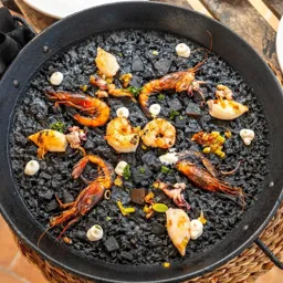 Paella arroz negro